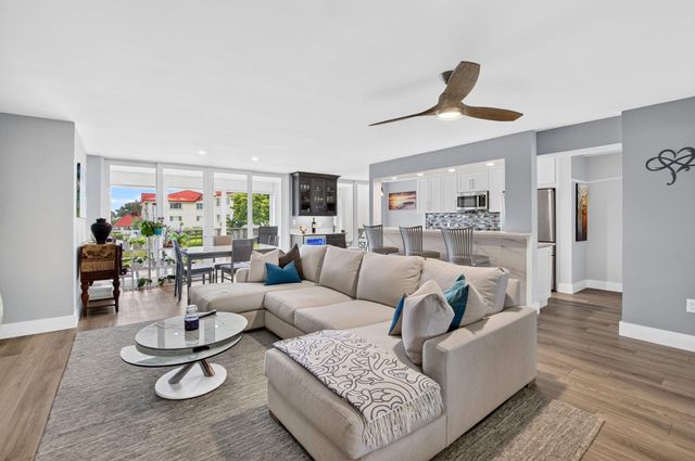 104 HALF MOON Circle D2, Hypoluxo, FL 33462
