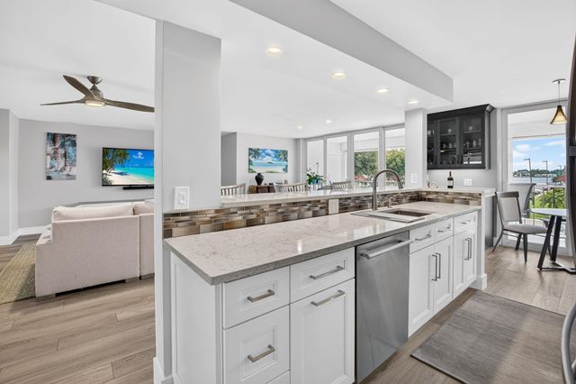 104 HALF MOON Circle D2, Hypoluxo, FL 33462