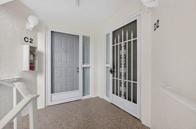 104 HALF MOON Circle D2, Hypoluxo, FL 33462
