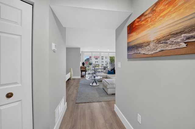 104 HALF MOON Circle D2, Hypoluxo, FL 33462