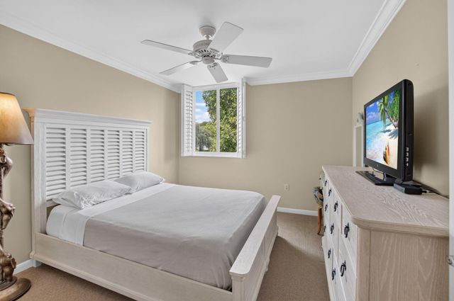104 HALF MOON Circle D2, Hypoluxo, FL 33462