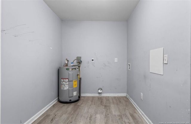 313 S Racepath Street, Fayetteville, NC 28301