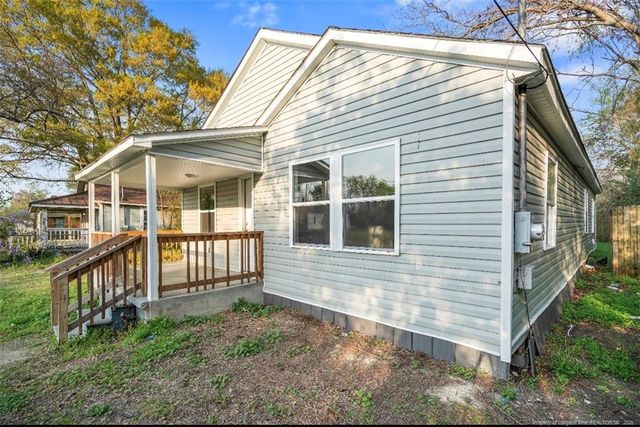313 S Racepath Street, Fayetteville, NC 28301