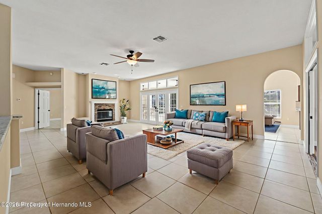 9570 Southern Belle Drive, Weeki Wachee, FL 34613