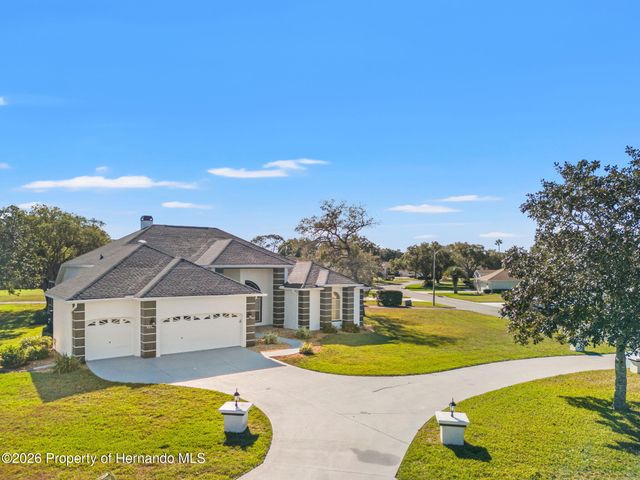 9570 Southern Belle Drive, Weeki Wachee, FL 34613