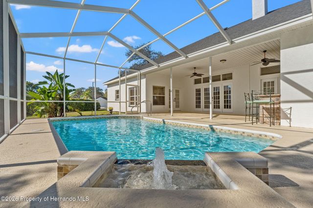 9570 Southern Belle Drive, Weeki Wachee, FL 34613