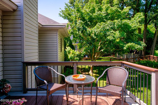 1415 Cadet Ct, Louisville, KY 40222