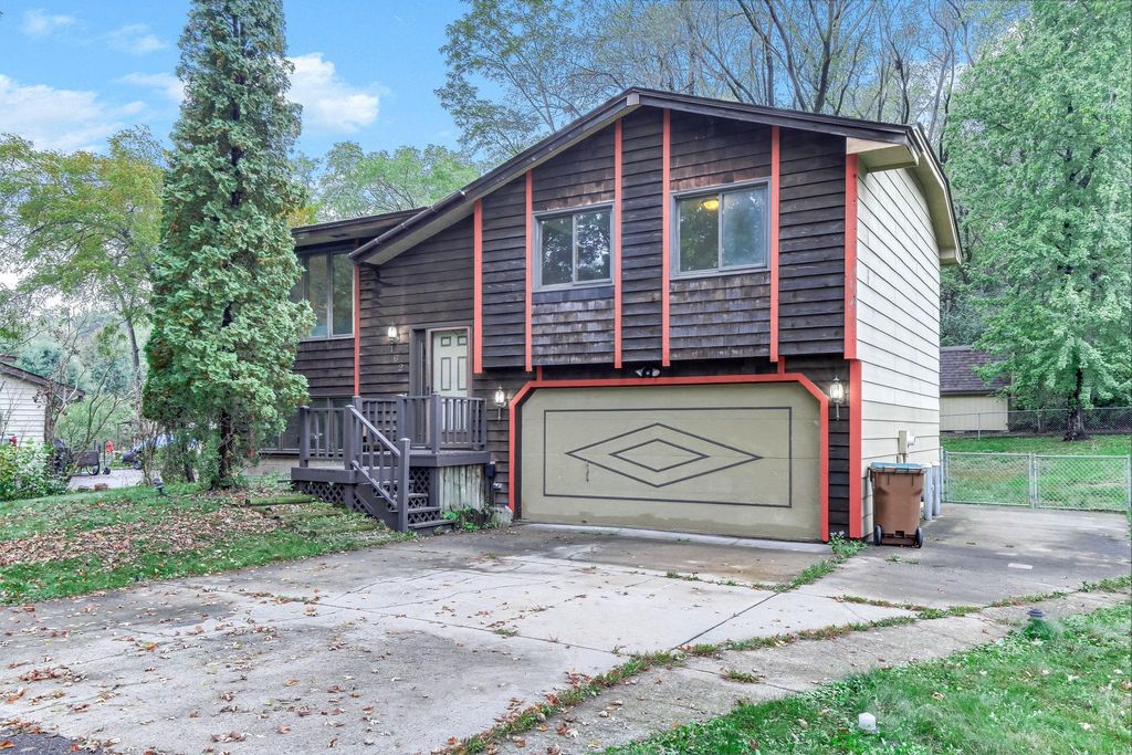 162 Quehl Avenue N, Lakeland, MN 55043 — photo 2