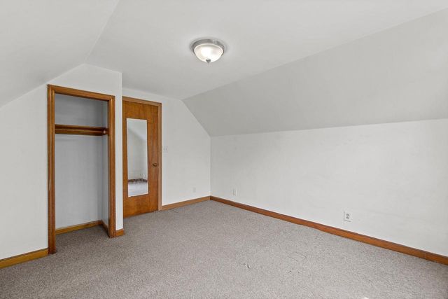 8924 W Lincoln AVENUE, West Allis, WI 53227