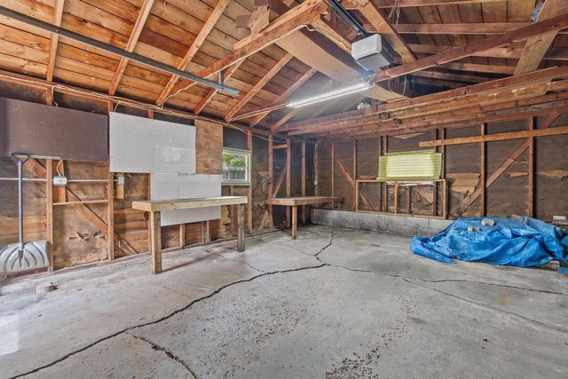 8924 W Lincoln AVENUE, West Allis, WI 53227