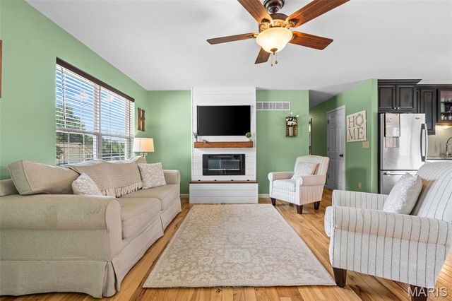 813 Northridge Drive, Marthasville, MO 63357