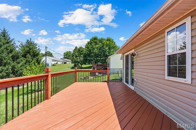 813 Northridge Drive, Marthasville, MO 63357