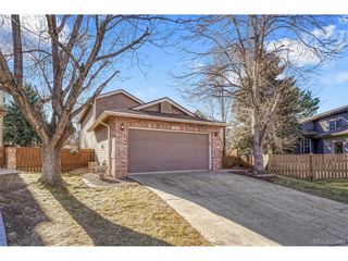 523 Chiswick Cir, Littleton, CO 80126