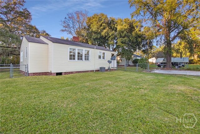 161 Pinecrest Street, Richmond Hill, GA 31324