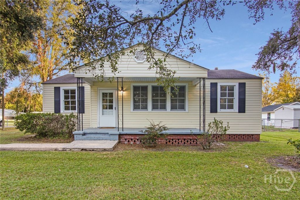 161 Pinecrest Street, Richmond Hill, GA 31324