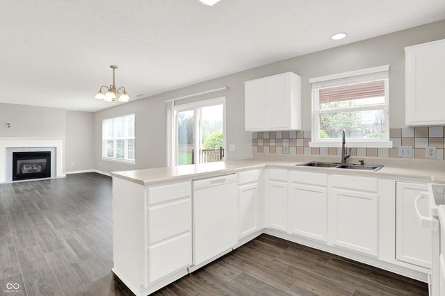 5761 Cantigny Way S, Carmel, IN 46033