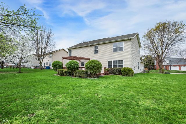 5761 Cantigny Way S, Carmel, IN 46033
