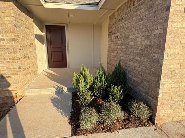 9020 Blackfork Lane, Oklahoma City, OK 73160