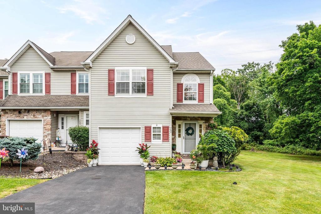 764 EDDEN CT, Southampton, PA 18966