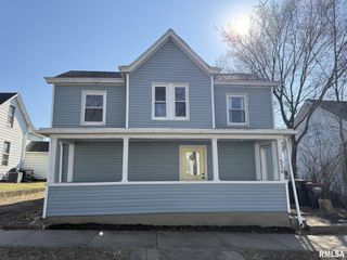 526 CATHERINE Street, Pekin, IL 61554