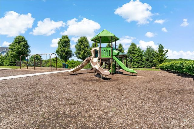 1017 Pinnacle Ct, South Fayette, PA 15057