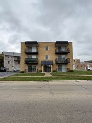 9220 S Kilbourn Avenue 1S, Oak Lawn, IL 60453