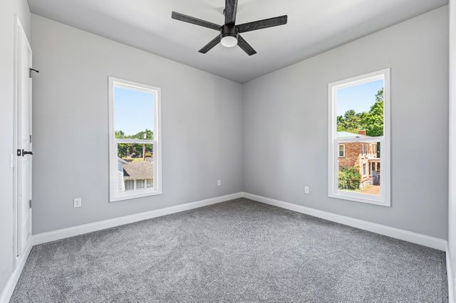 18 Franklin Street, Hartford, MI 49057