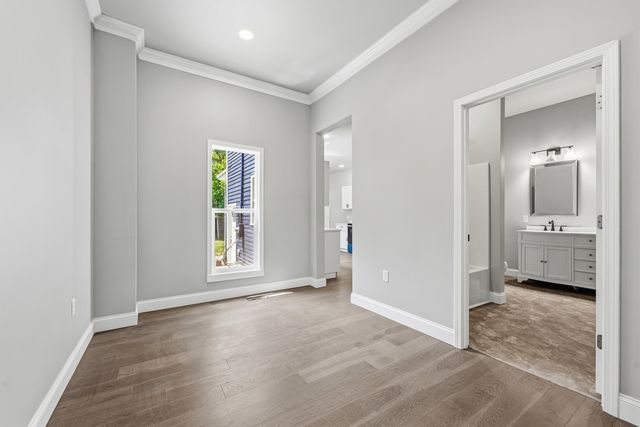 18 Franklin Street, Hartford, MI 49057