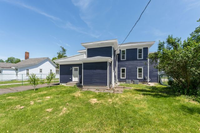 18 Franklin Street, Hartford, MI 49057