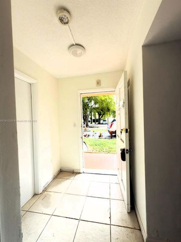 1301 NE 191st St F110, Miami, FL 33179