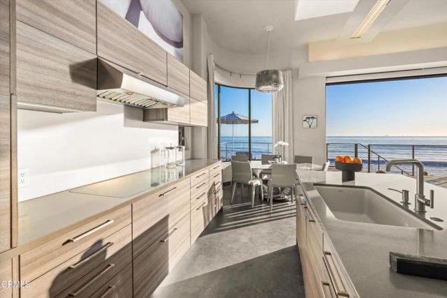 6768 Breakers Way, Ventura, CA 93001