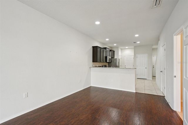 4935 WHITE SANDERLING COURT, Tampa, FL 33619