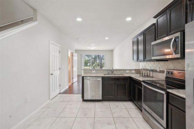 4935 WHITE SANDERLING COURT, Tampa, FL 33619
