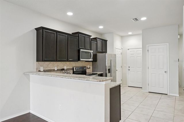 4935 WHITE SANDERLING COURT, Tampa, FL 33619