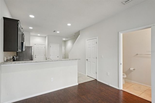 4935 WHITE SANDERLING COURT, Tampa, FL 33619