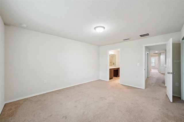 4935 WHITE SANDERLING COURT, Tampa, FL 33619