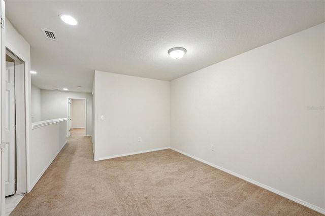 4935 WHITE SANDERLING COURT, Tampa, FL 33619
