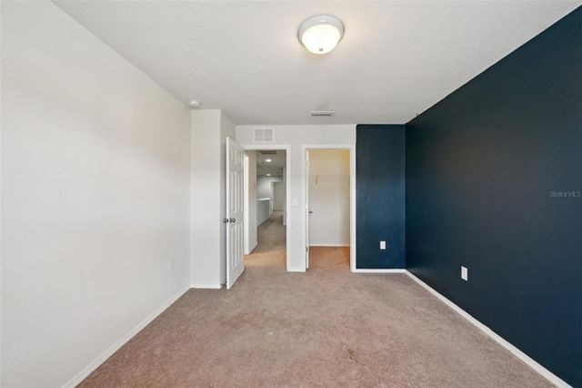 4935 WHITE SANDERLING COURT, Tampa, FL 33619