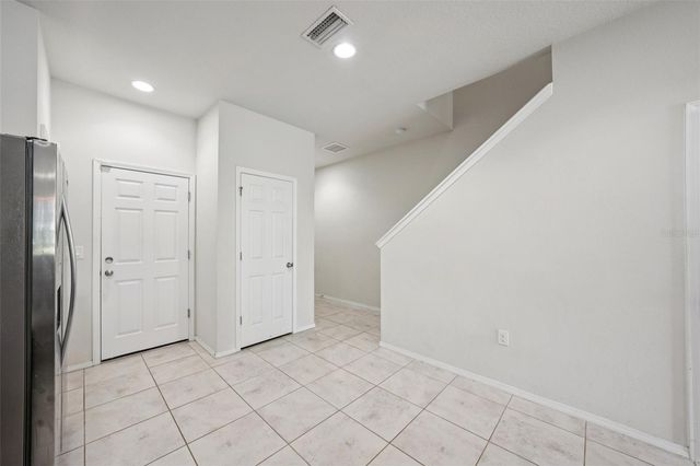 4935 WHITE SANDERLING COURT, Tampa, FL 33619