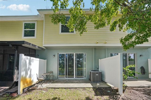 4935 WHITE SANDERLING COURT, Tampa, FL 33619