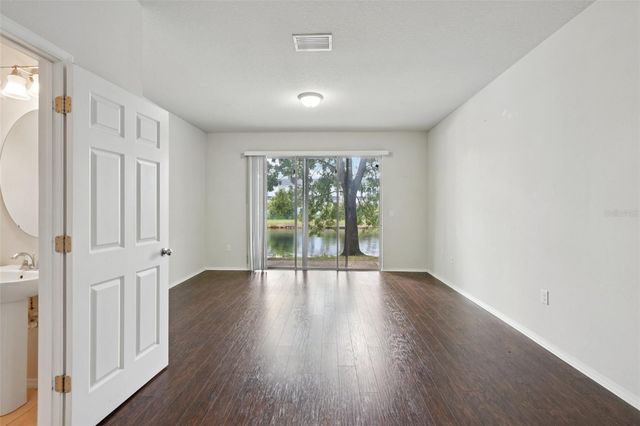 4935 WHITE SANDERLING COURT, Tampa, FL 33619