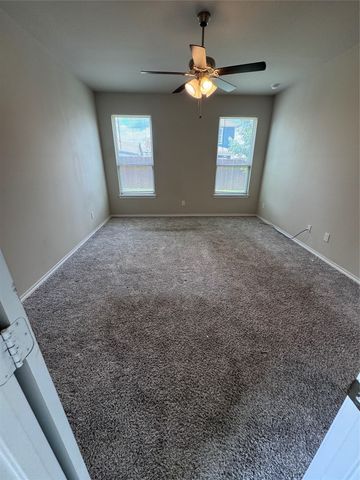 1633 Briar Hunt Drive, Forney, TX 75126
