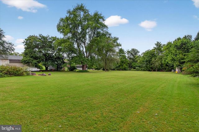 227 PLEASANT VIEW RD, Hummelstown, PA 17036