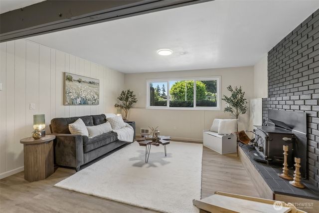 5023 236th Place SE, Woodinville, WA 98072