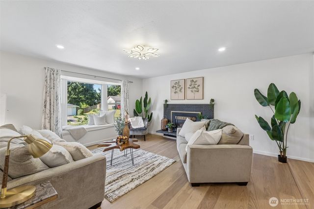 5023 236th Place SE, Woodinville, WA 98072