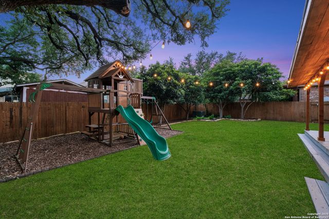 4550 Summer Fall, San Antonio, TX 78259
