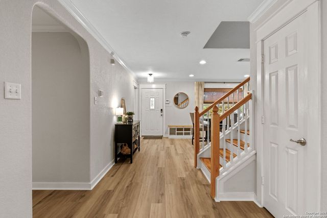 4550 Summer Fall, San Antonio, TX 78259