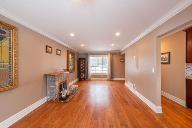 751 Garth Road, Wheeling, IL 60090