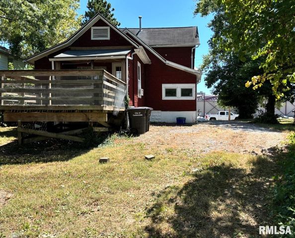 314 E HESTER Street, Carbondale, IL 62901