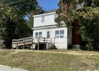 314 E HESTER Street, Carbondale, IL 62901